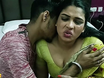 Uber-sexy Bhabhi and her mechanic get frisky on camera!
