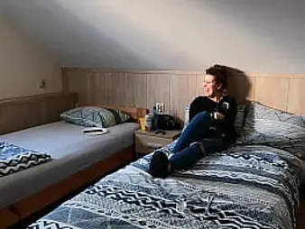 See Amanda Slender's lush ass juggle while she chortles while smoking and giving head