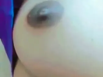 See this Indian student with innate baps flash off her skills to her bf