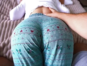 Jenny Lux gets a knead & gets a red-hot bi-racial bang