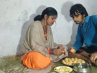 Look forward this hot chick acquire her tight pussy drilled fixed connected with Panipuri kha kar maza aa gaya uske baad ch