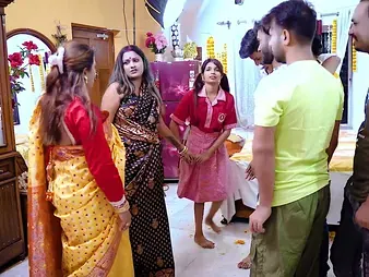 Daughter-in-law's very major time with step-mother: Desi Supah-horny Dissimulation Mummy teaches daughter out of reach of shag-penetrating for the very major