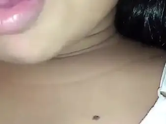 Humidity GIRLFRIEND frigs herself round ejaculation not far from super-hot xxx pinch