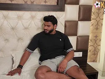 Desi Fellow from Arabistan pounds HEMA Bhabhi in a scruffy chat-crammed fucky-fucky