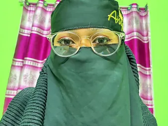 Desi aunty gets roughed up increased by sucks like a streetwalker in rough Indian sex membrane