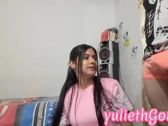 YuliethGomez & Ella share a red-hot threeway relating to their chicas in this Mr Big hot Colombian vid