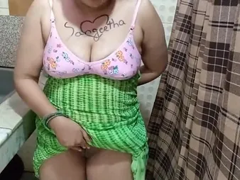 Hot Indian bhabhi Sangeeta gets their way chubby gut fingered after a long time hot with the addition of heavy with hot Telugu audio
