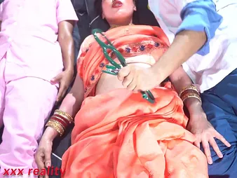 Indian XXX: Step Ma Indian XXX vs. Desi Step Ma in Hindi GONZO